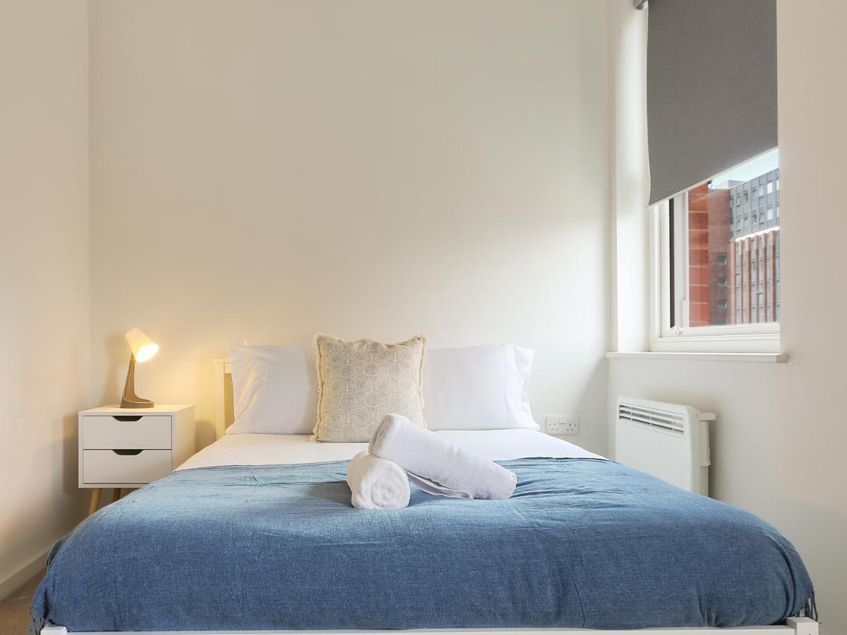 Modern 2-Bed Apartment, Free Parking, City Centre, Netflix & Pet Friendly - Hosted By Stay Host Save Шеффілд Екстер'єр фото